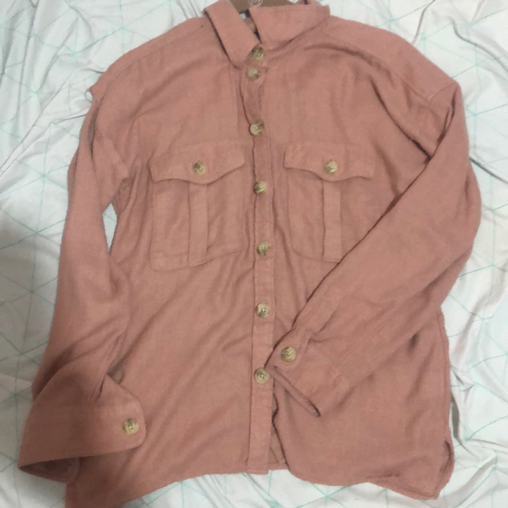 AMERICAN EAGLE BUTTON UP TOP